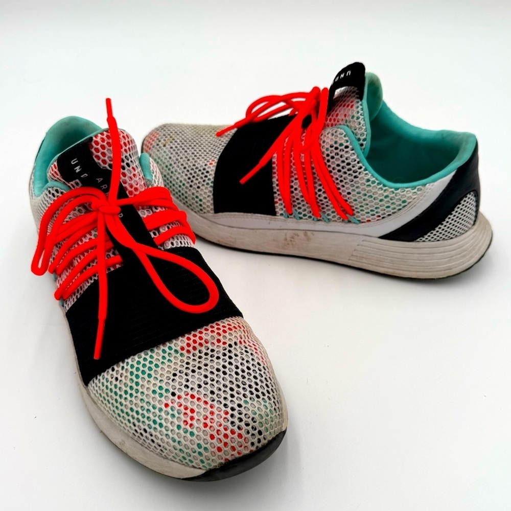 Under Armour Breathe Colorful Strappy Gym Lace Up Tennis Shoes Sneakers Size 8.5